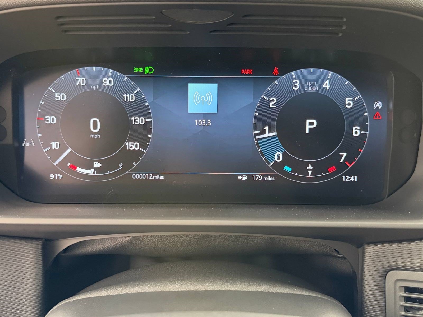 New 2026 Land Rover Discovery Dynamic SE AWD/4WD image 18