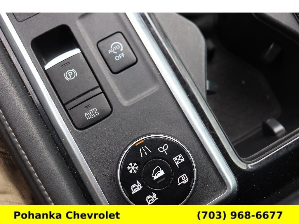 Used 2022 Nissan Pathfinder SV image 17