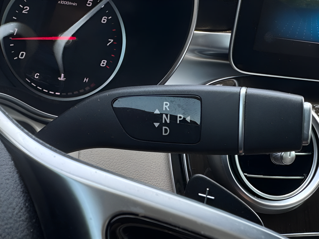Used 2019 Mercedes-Benz C 300 Sedan image 29