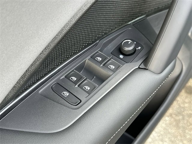 New 2026 Volkswagen Tiguan SE image 15