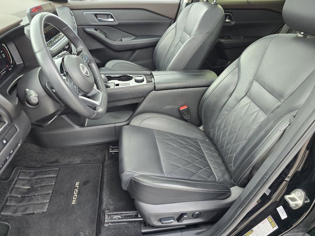 Used 2023 Nissan Rogue Platinum image 27