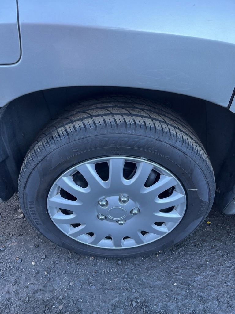 Used 2008 Chevrolet HHR LT image 13