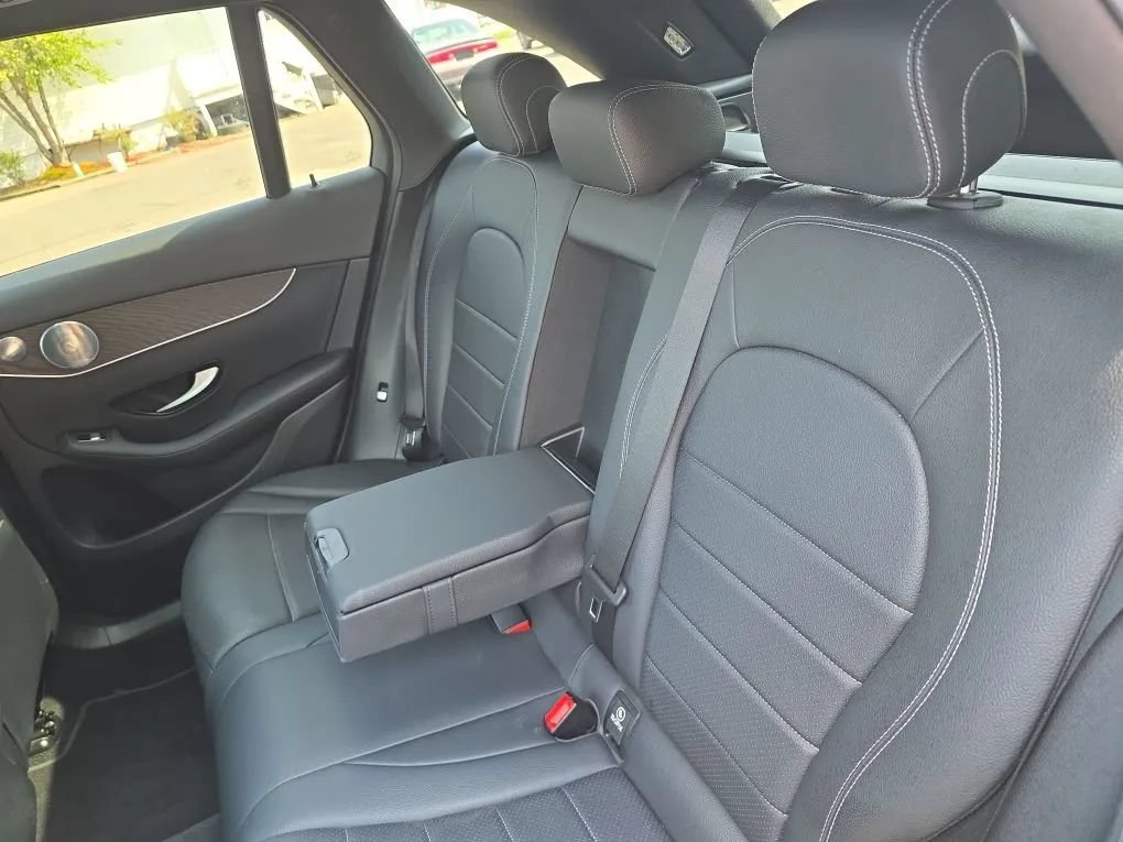 Used 2017 Mercedes-Benz GLC 300 4MATIC image 48