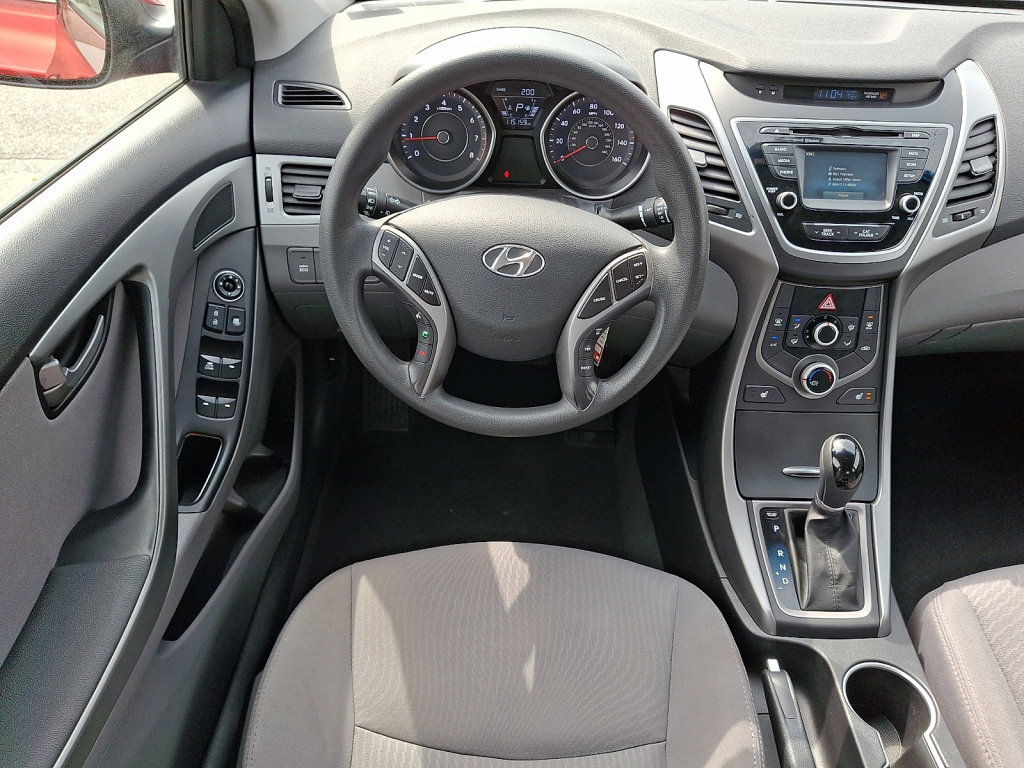 Used 2014 Hyundai Elantra SE w/ Option Group 02 FWD image 18