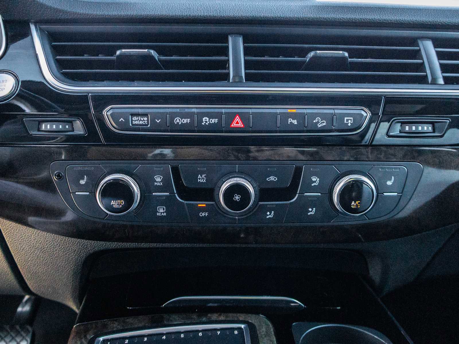 Used 2017 Audi Q7 3.0T Premium Plus image 37