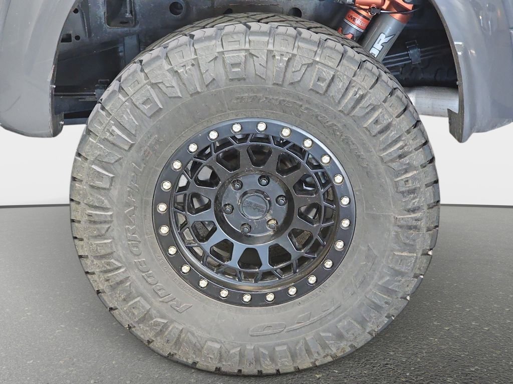 Used 2020 Ford F150 Raptor w/ Equipment Group 802A Luxury AWD/4WD image 34
