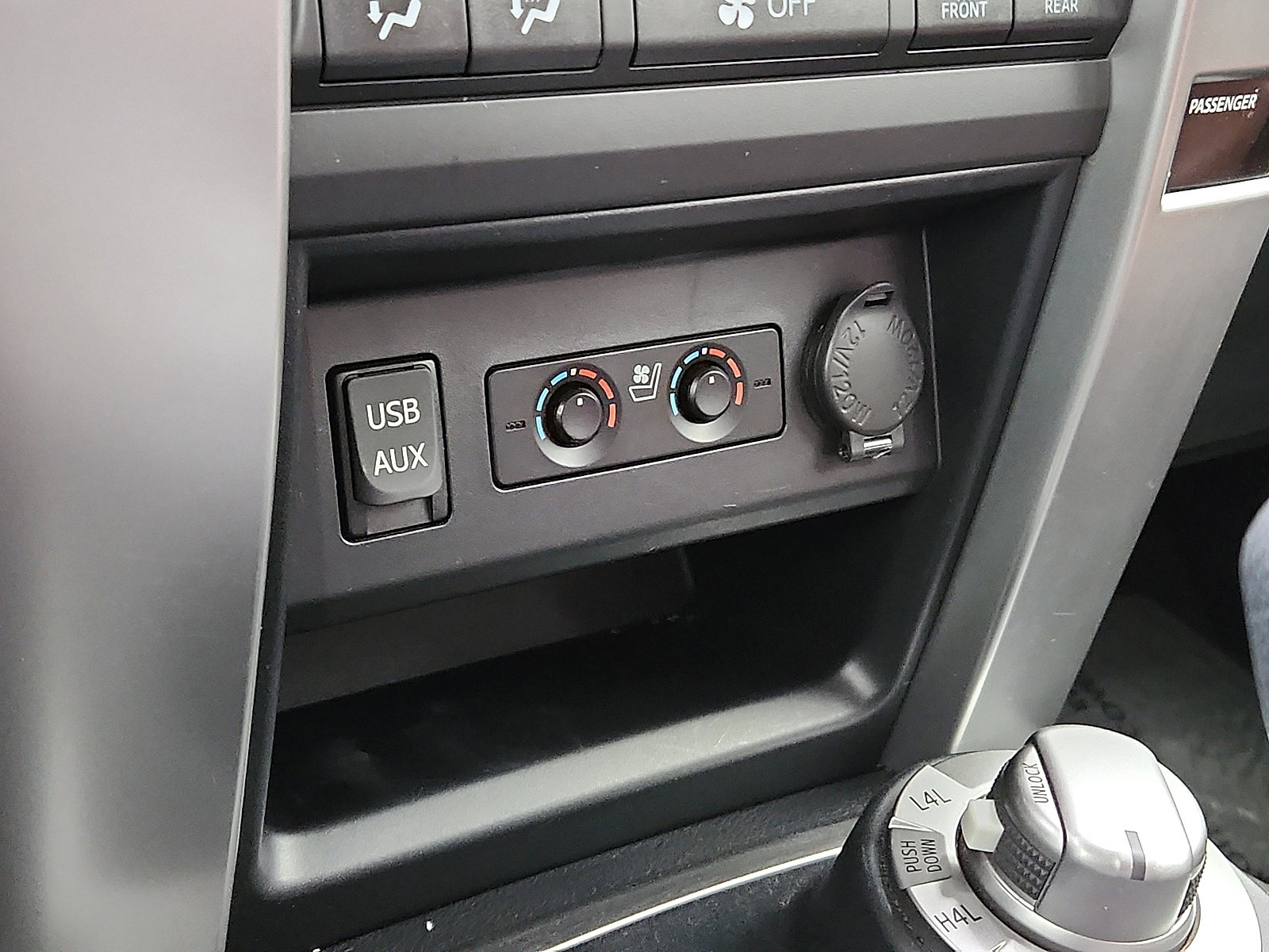 Used 2018 Toyota 4Runner Limited AWD/4WD image 17