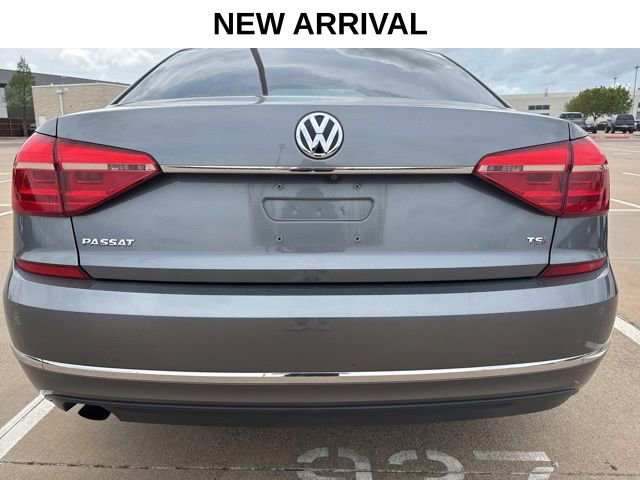 Used 2016 Volkswagen Passat 1.8T image 5
