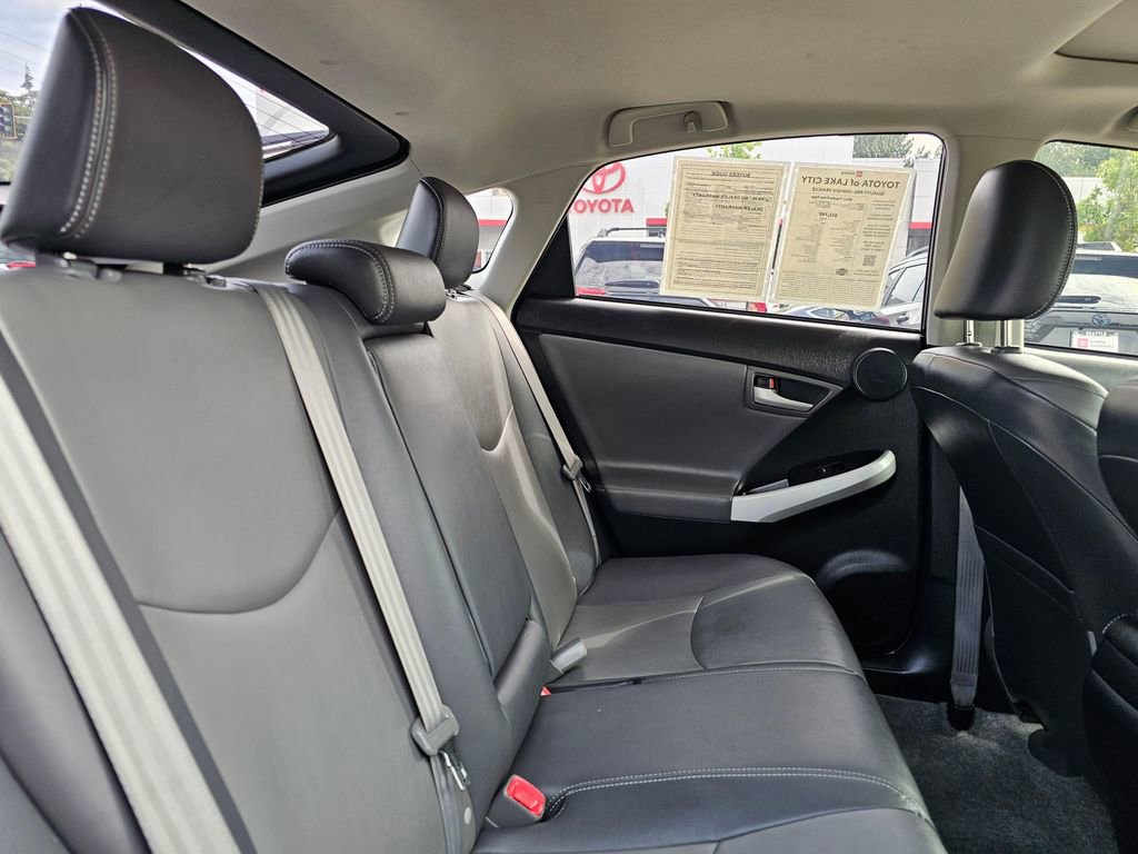 Used 2012 Toyota Prius Four w/ Deluxe Solar Roof Pkg FWD image 13