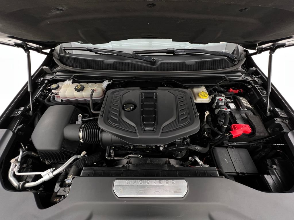 Used 2023 Jeep Wagoneer Series III w/ Preferred Equipment Group image 16