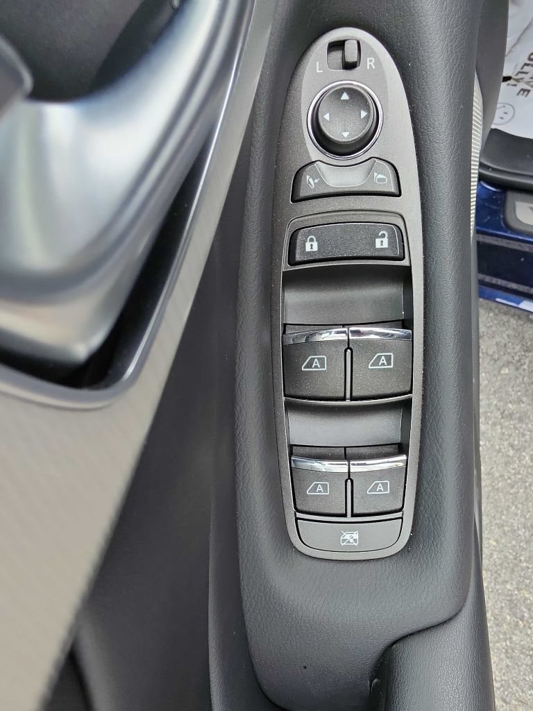 Used 2022 INFINITI Q50 Luxe AWD/4WD image 19