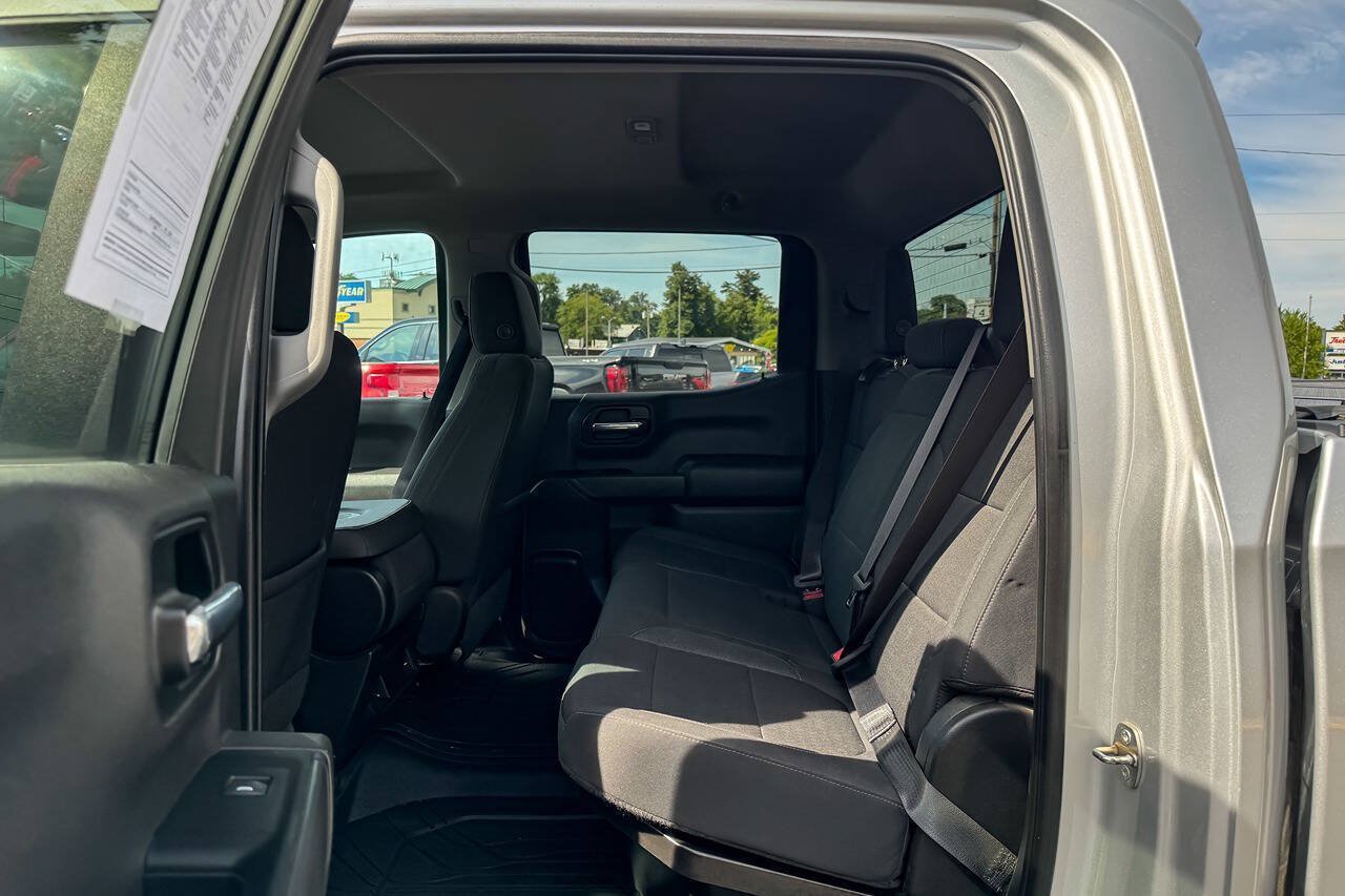 Used 2022 Chevrolet Silverado 1500 Custom AWD/4WD image 22