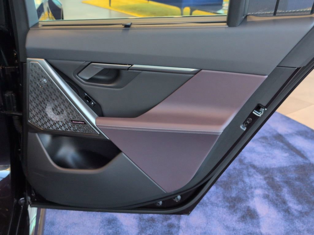 New 2026 BMW M5 w/ Carbon Package AWD/4WD image 27