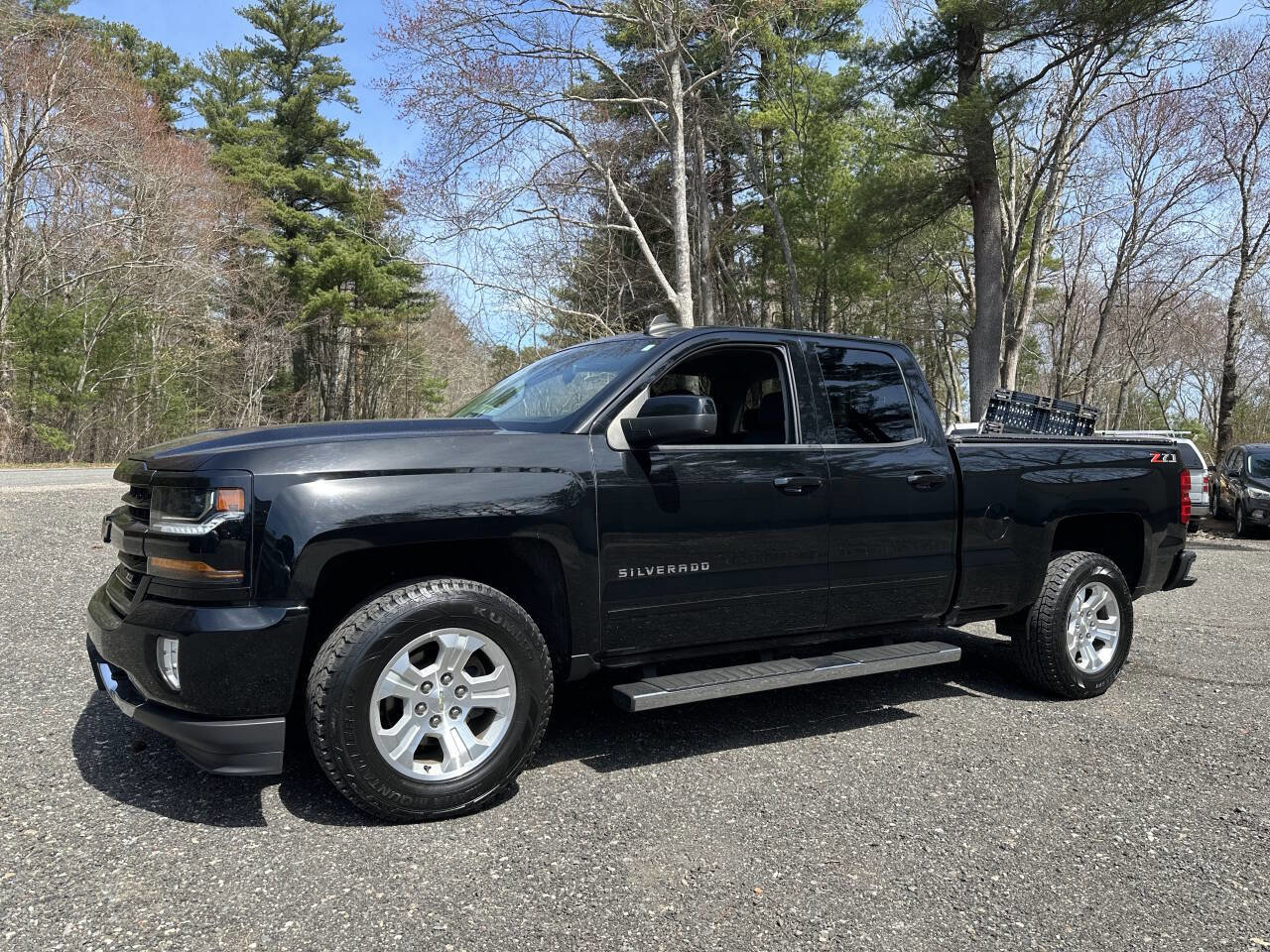 Used 2019 Chevrolet Silverado 1500 LT w/ All Star Edition AWD/4WD image 10
