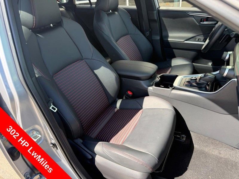 Used 2025 Toyota RAV4 XSE w/ Weather Package AWD/4WD image 11