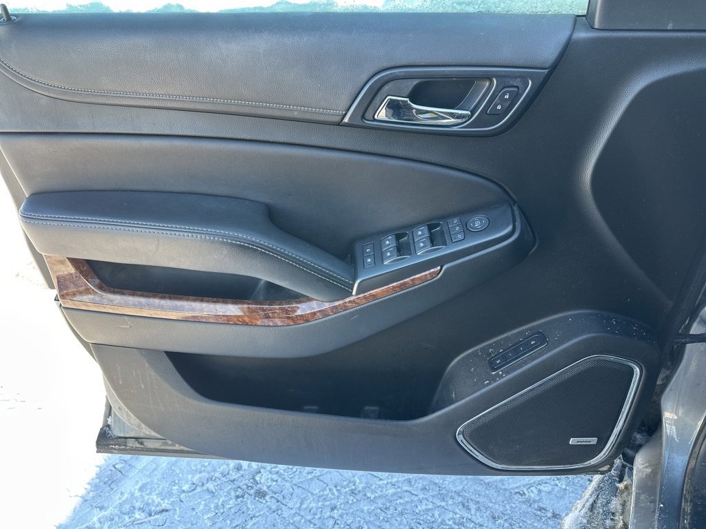 Used 2019 Chevrolet Suburban Premier image 12