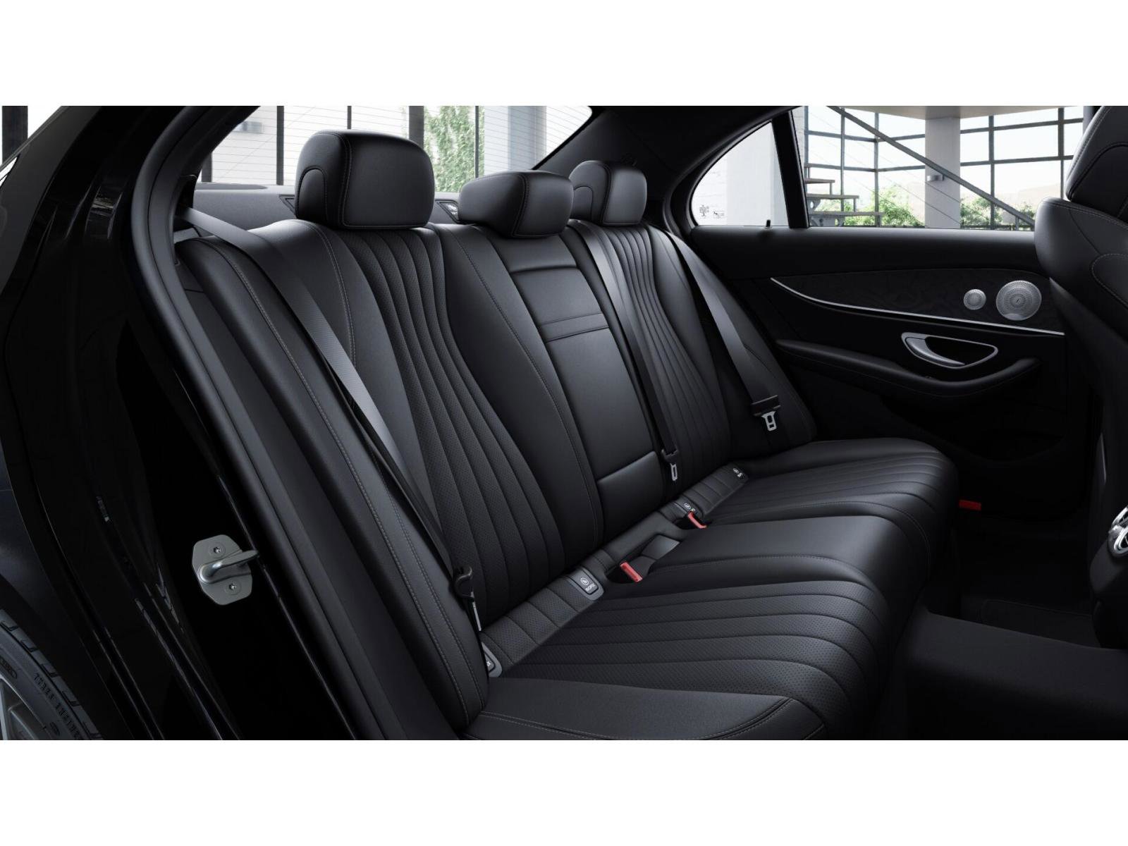 Certified 2022 Mercedes-Benz E 350 4MATIC Sedan image 5