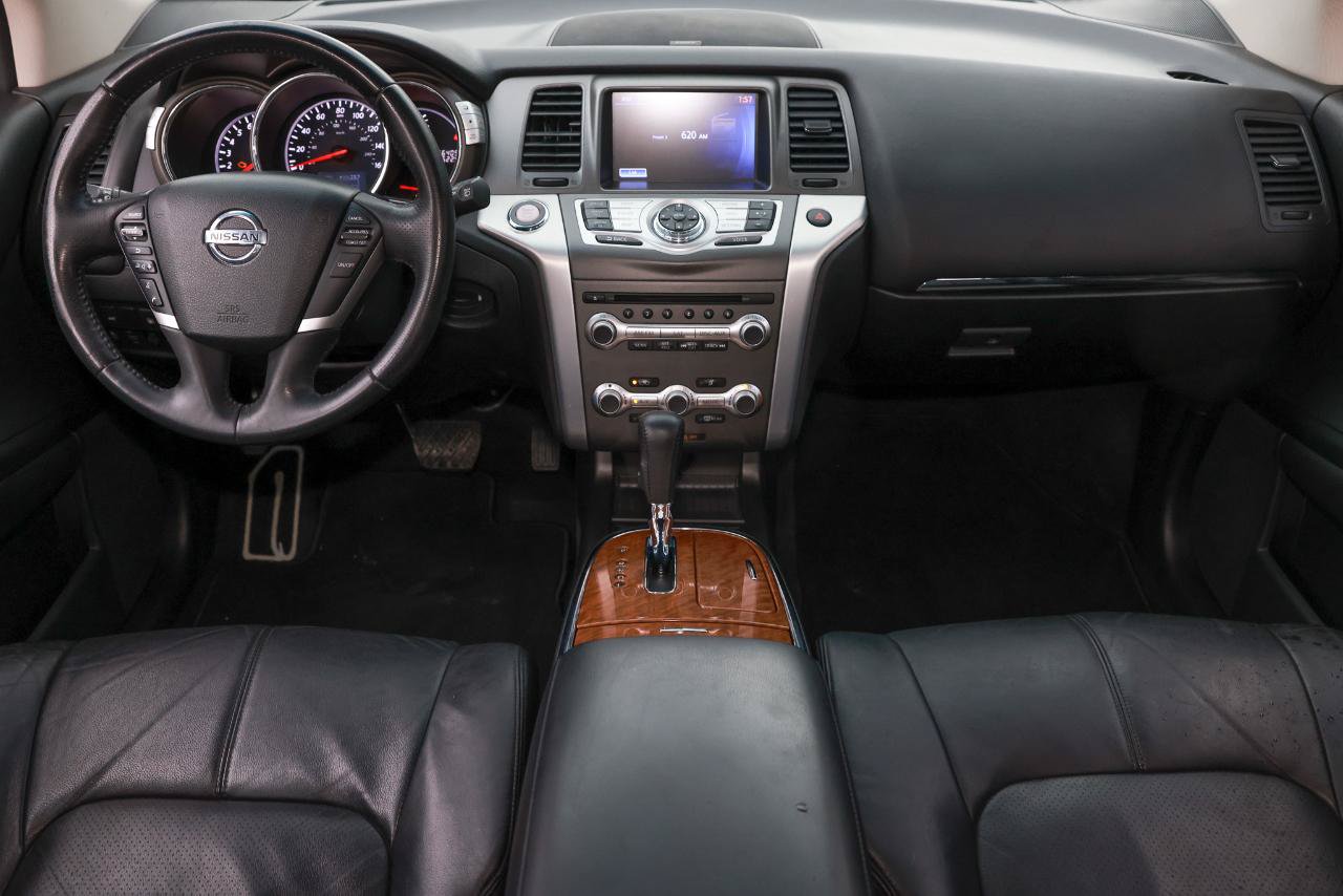Used 2012 Nissan Murano LE w/ Platinum Pkg FWD image 2