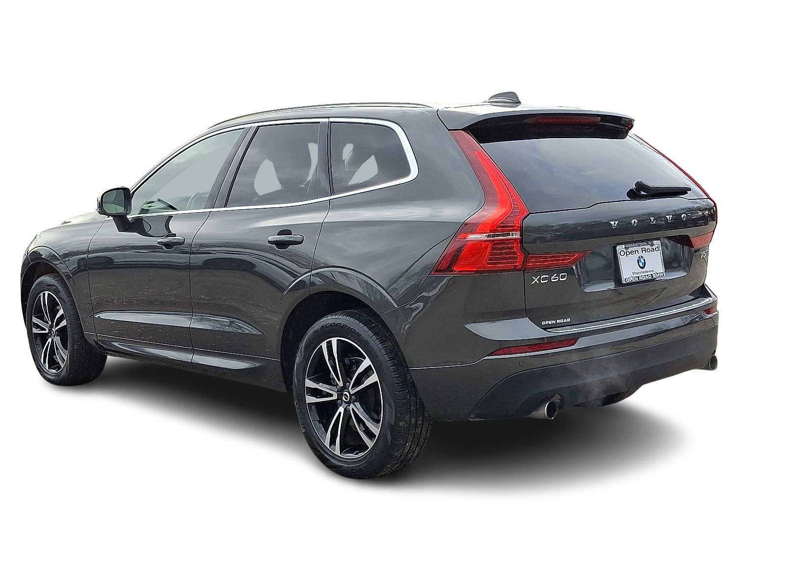 Used 2021 Volvo XC60 T5 Momentum w/ Premium Package image 4