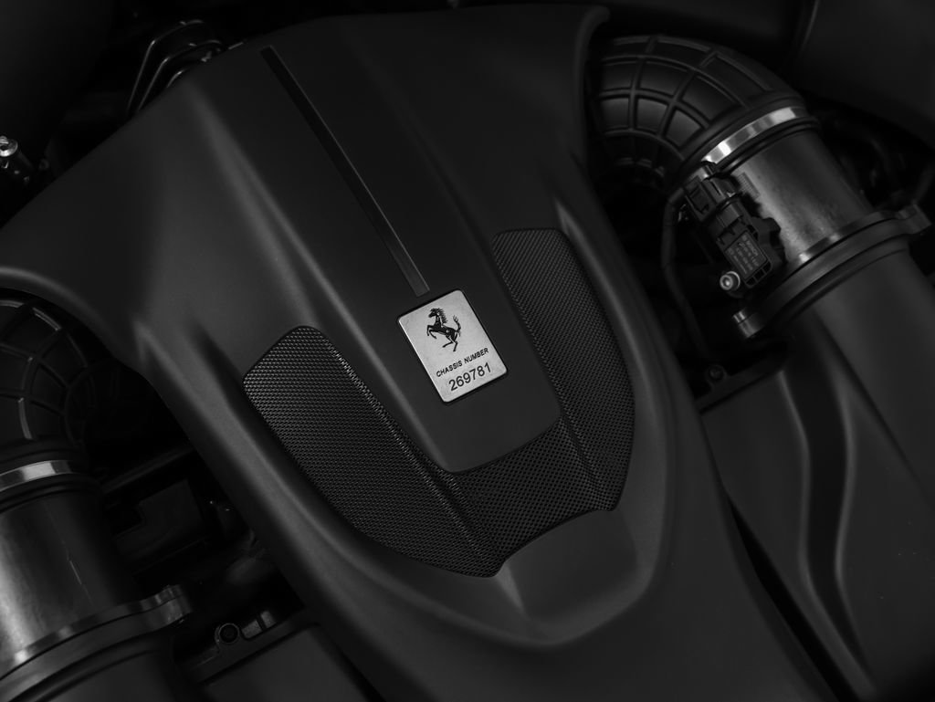 Used 2022 Ferrari Roma image 12
