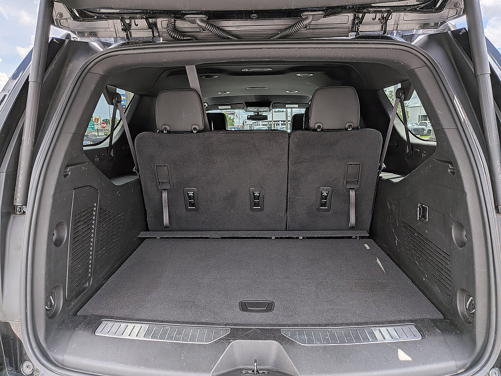 Used 2022 Chevrolet Suburban Z71 AWD/4WD image 39