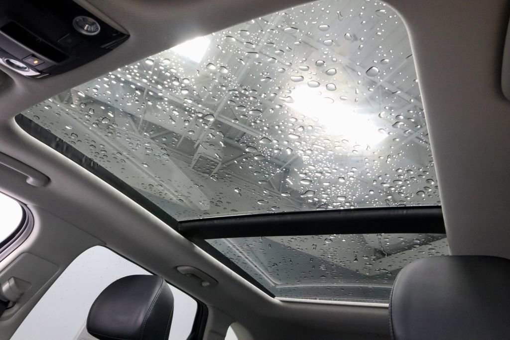 Used 2022 Kia Sorento EX w/ Panoramic Sunroof Package AWD/4WD image 35