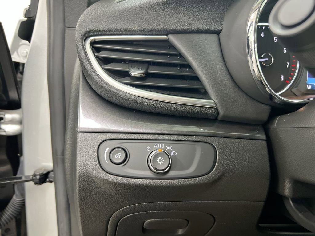 Used 2022 Buick Encore Preferred w/ Safety Package AWD/4WD image 18