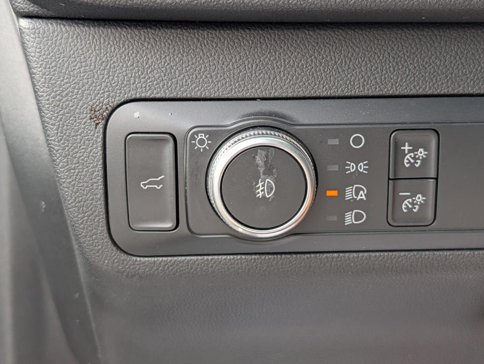 Used 2020 Ford Escape SEL AWD/4WD image 13