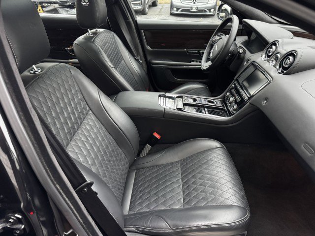 Used 2017 Jaguar XJ L Portfolio image 34