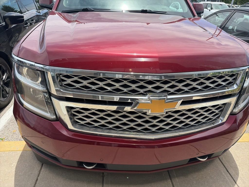 Used 2018 Chevrolet Suburban LT w/ LT Signature Package AWD/4WD image 1