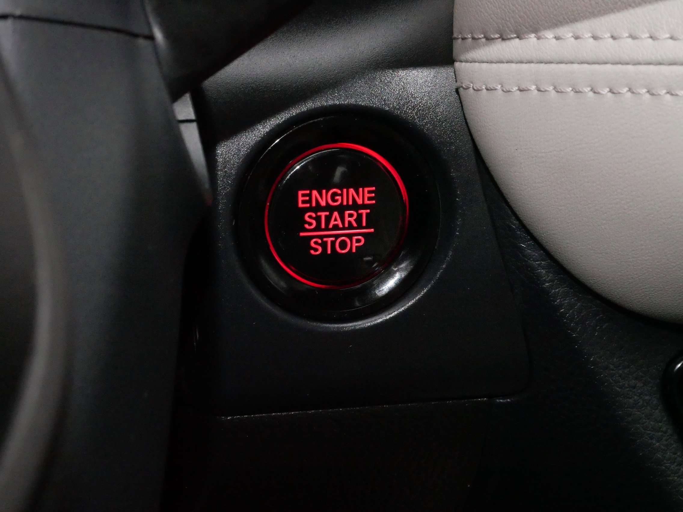 Certified 2023 Honda HR-V LX image 30