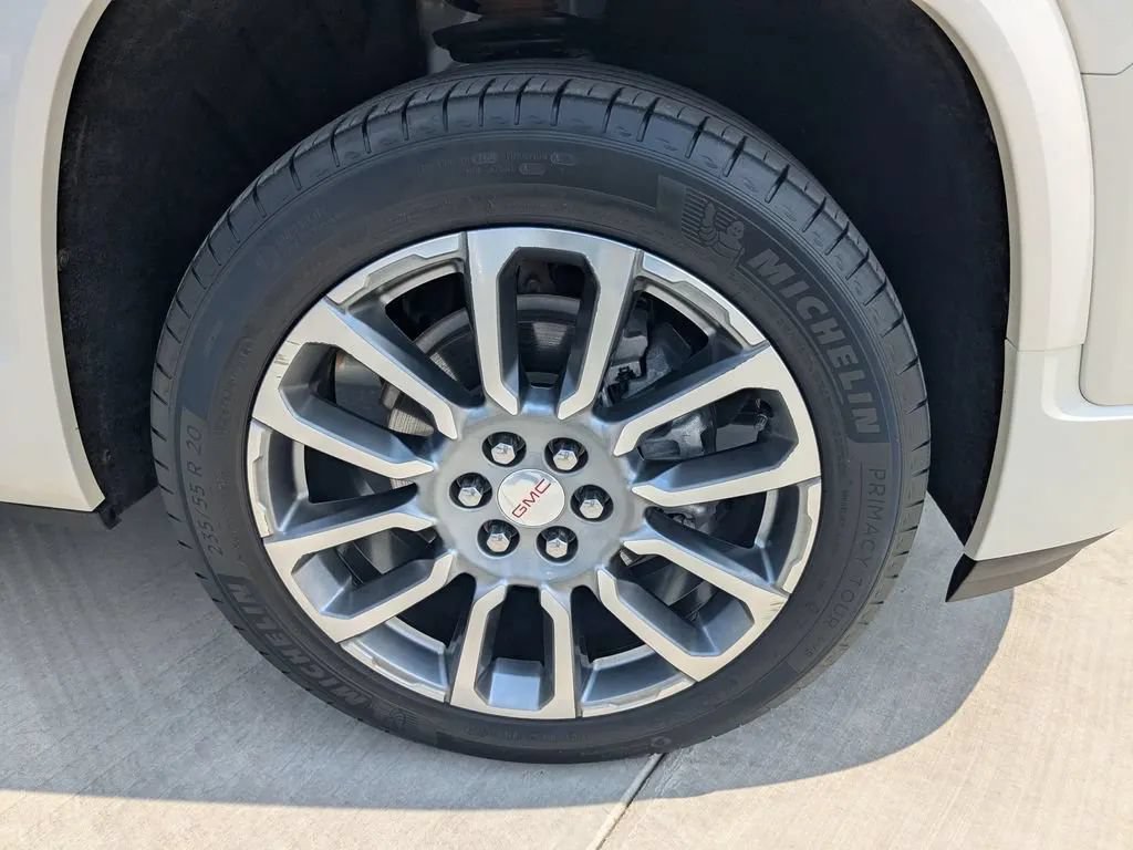 Used 2023 GMC Acadia Denali w/ LPO, Floor Liner Package FWD image 12