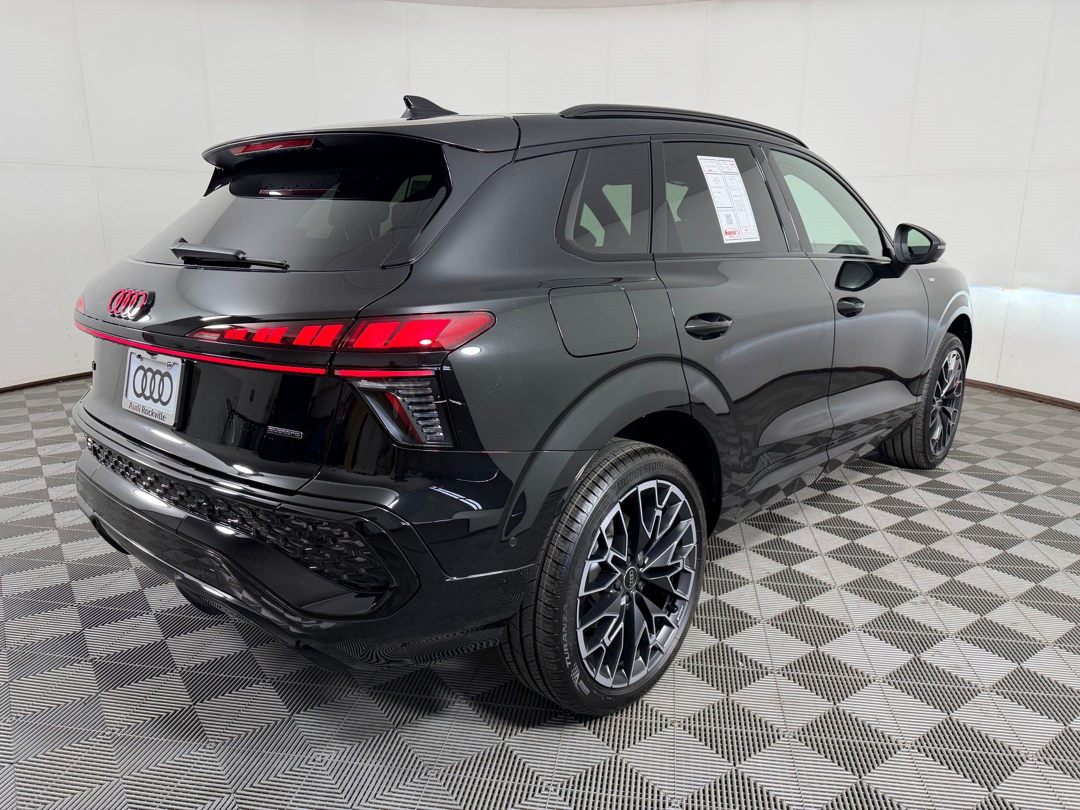 New 2026 Audi Q3 quattro 2.0T AWD/4WD image 9