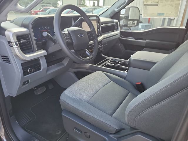 New 2026 Ford F250 XLT w/ XLT Premium Package AWD/4WD image 13