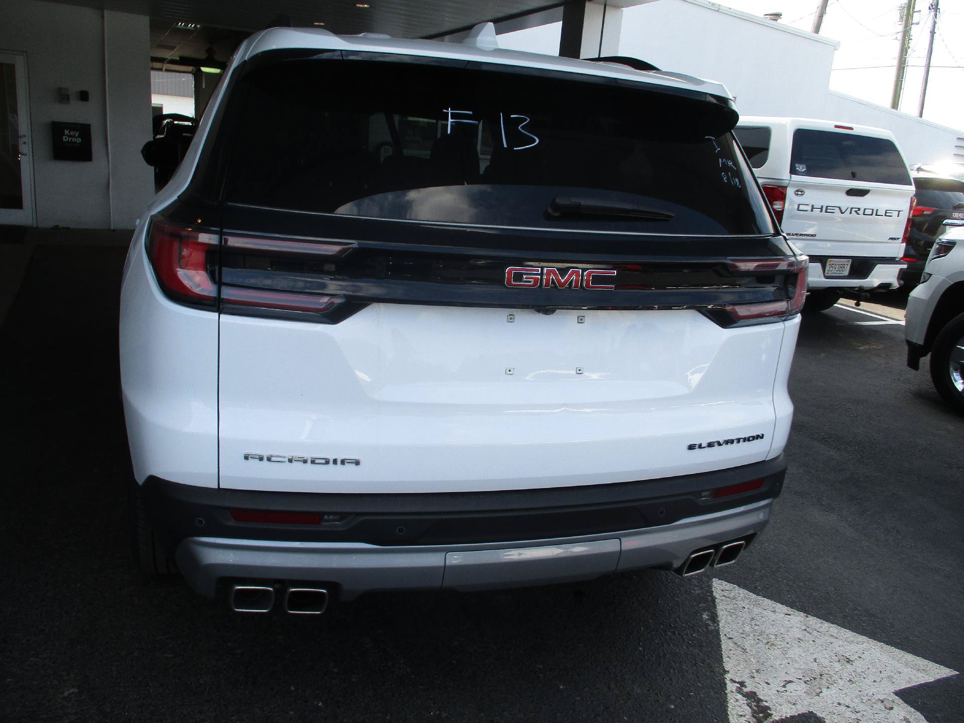 Used 2025 GMC Acadia Elevation FWD image 11