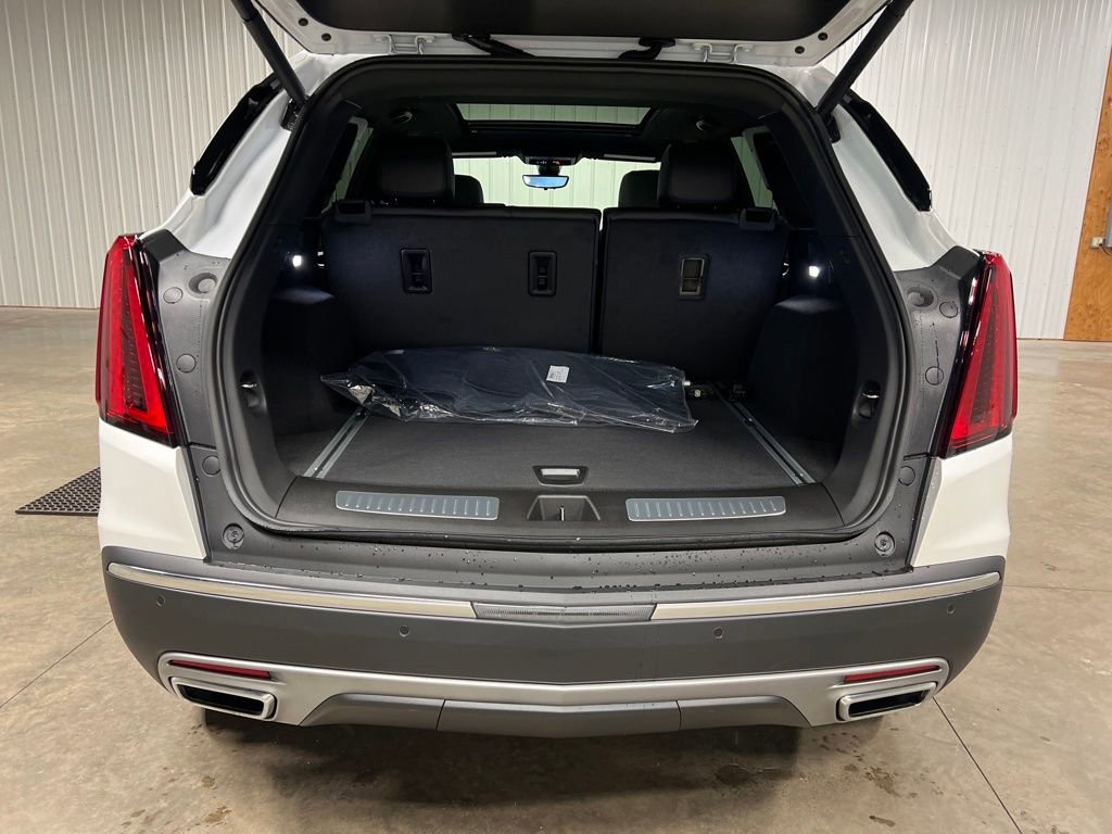 Certified 2026 Cadillac XT5 Premium Luxury w/ LPO, Floor Liner Package AWD/4WD image 11