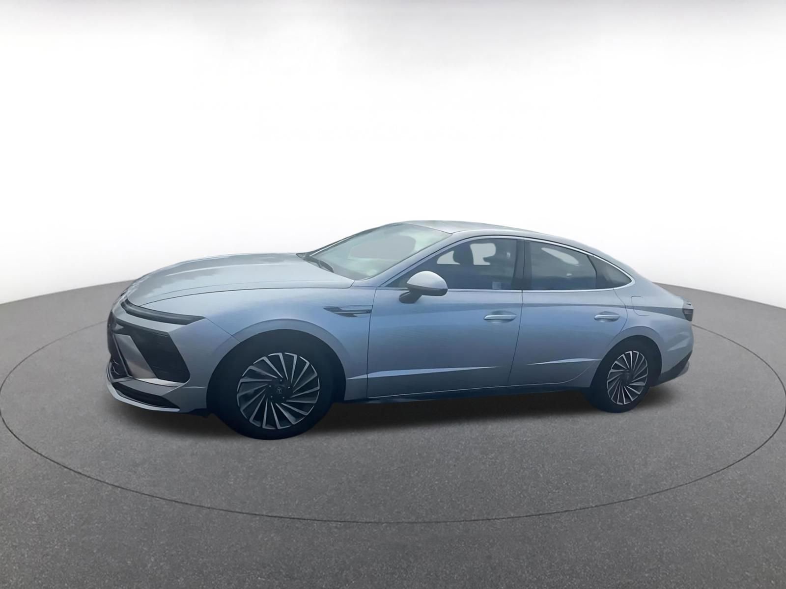 Used 2025 Hyundai Sonata SEL FWD image 8