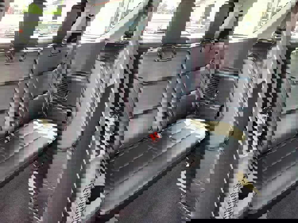 Used 2022 Ford Explorer XLT image 20