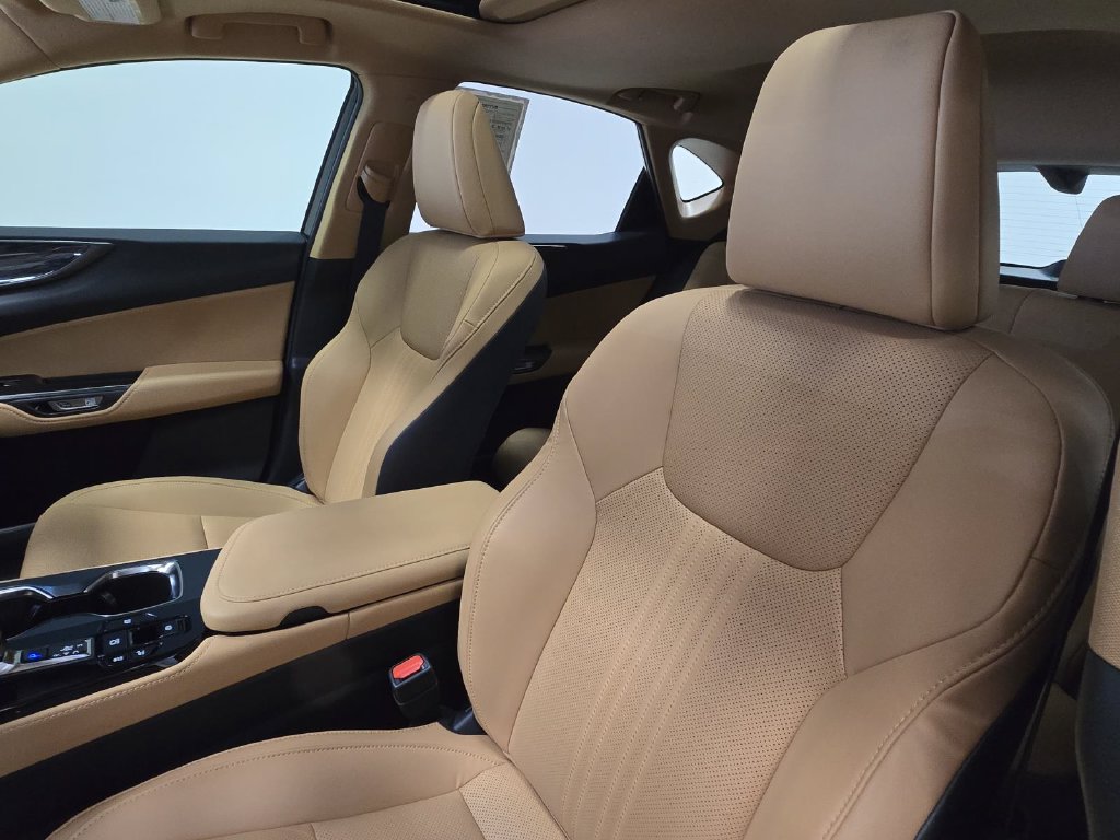 Used 2024 Lexus NX 350h AWD image 21