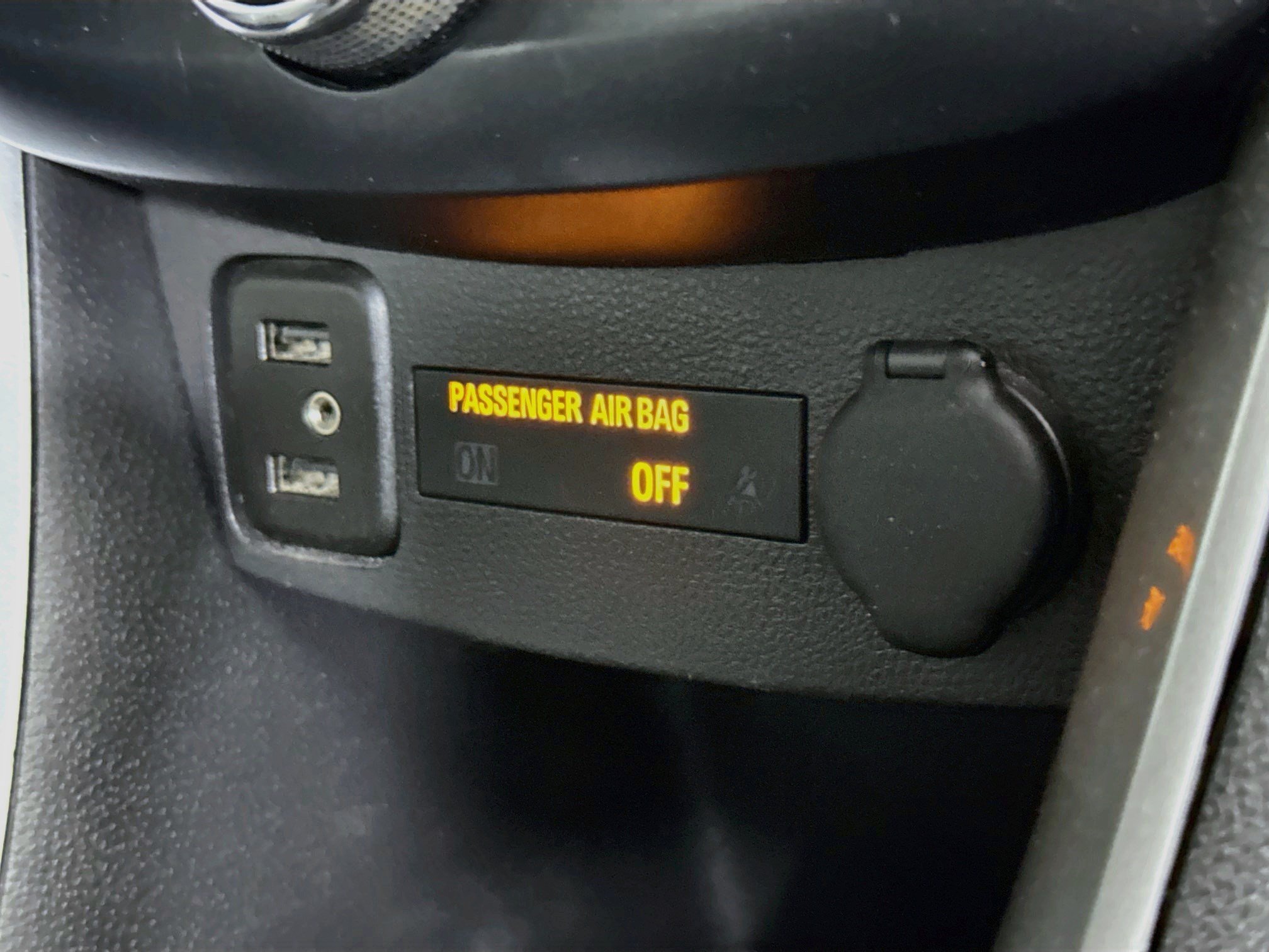 Used 2019 Chevrolet Trax LS FWD image 39