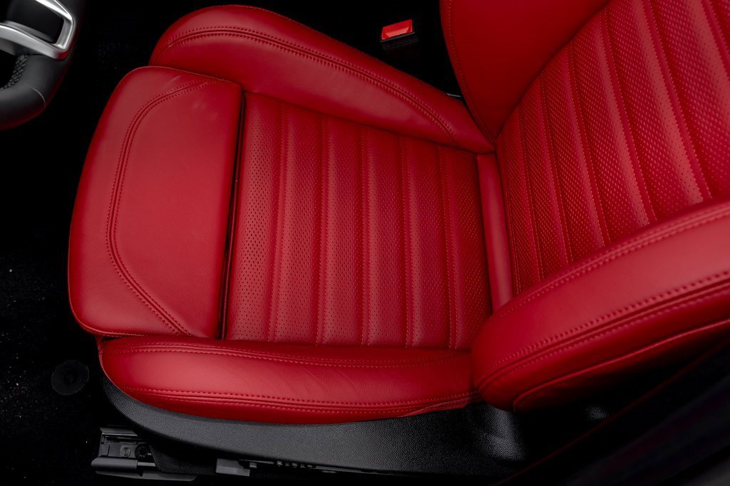 New 2025 Alfa Romeo Giulia w/ Veloce Package Rwd image 21