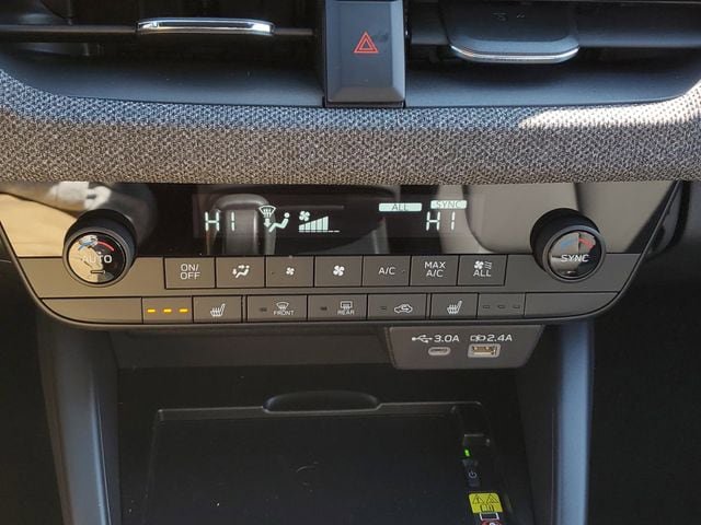 New 2026 Subaru Outback Premium w/ Premium/Limited Package 2 AWD/4WD image 29