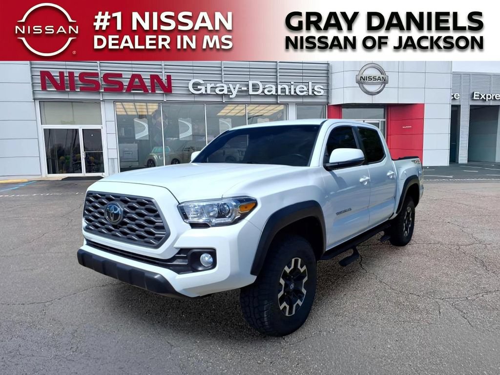Used 2023 Toyota Tacoma TRD Off-Road AWD/4WD image 3
