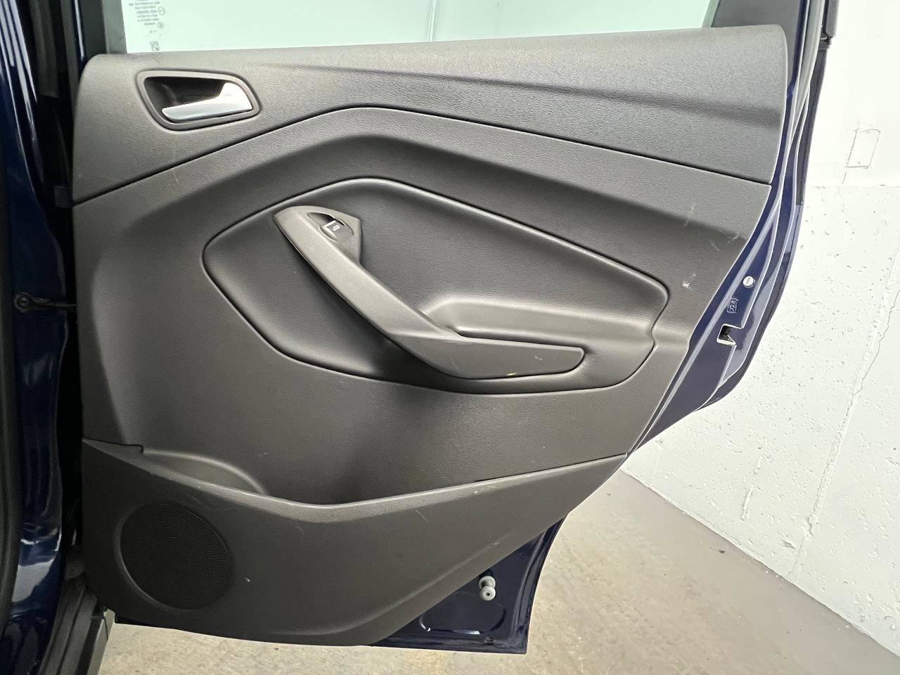 Used 2016 Ford C-MAX SE w/ Cargo Management Package image 13