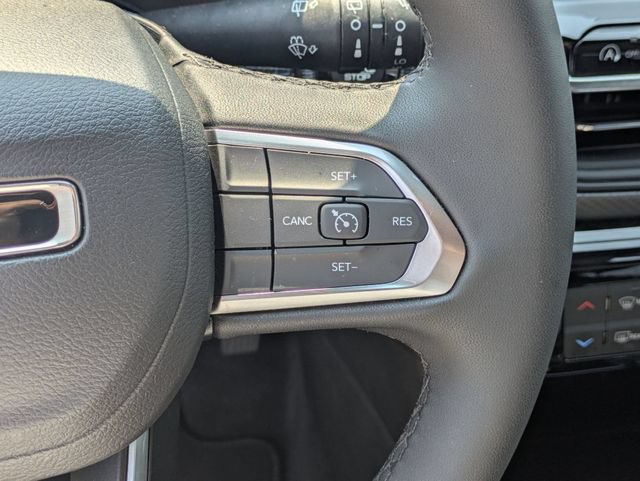 New 2026 Jeep Compass Latitude AWD/4WD image 18