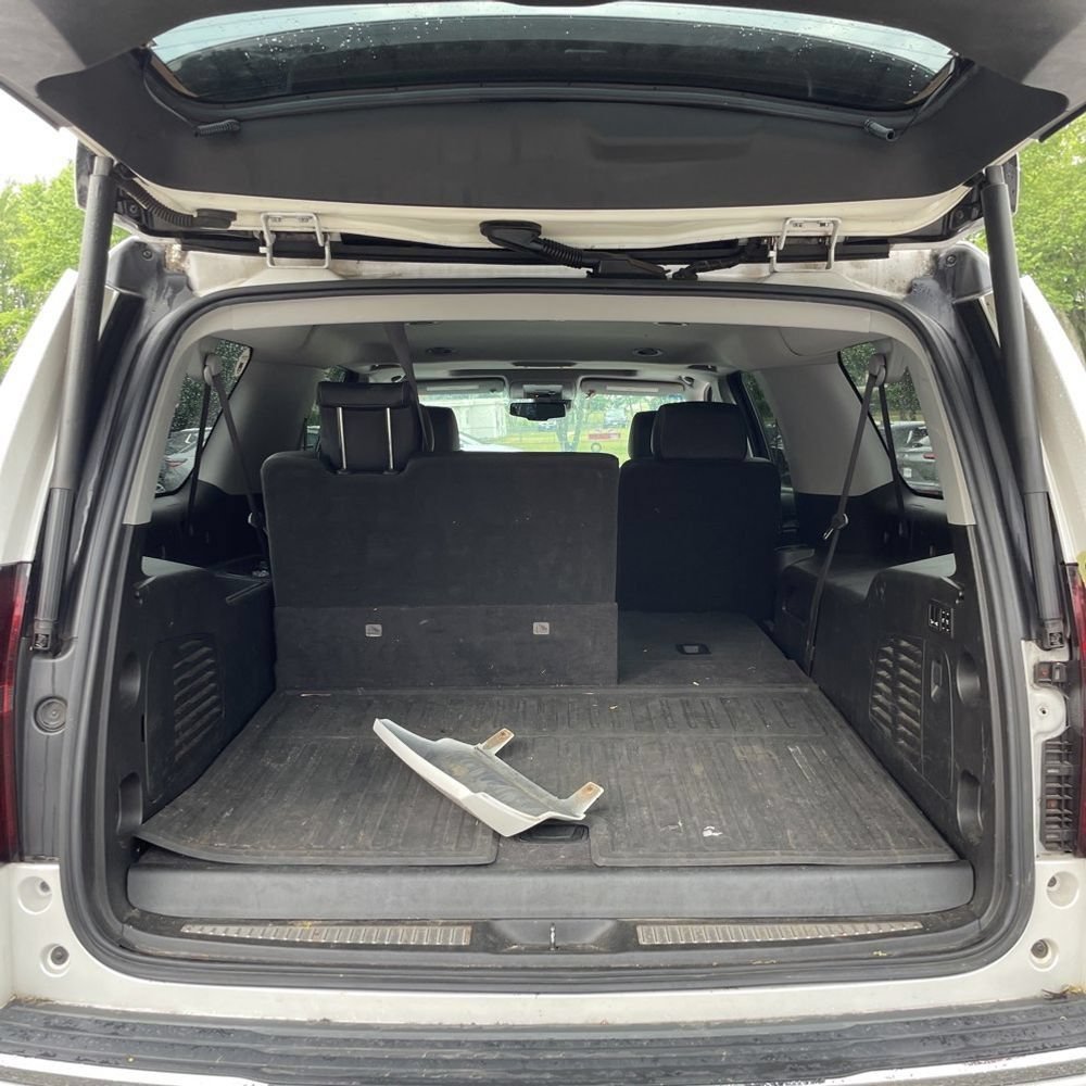 Used 2017 Chevrolet Suburban Premier AWD/4WD image 17