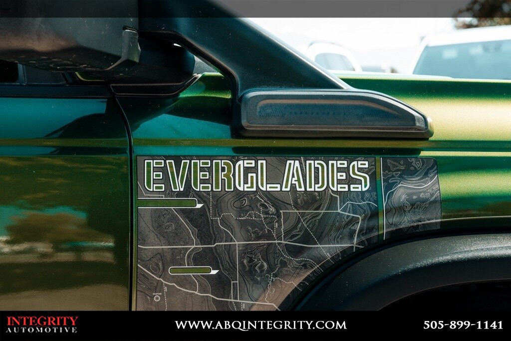 Used 2024 Ford Bronco Everglades AWD/4WD image 11