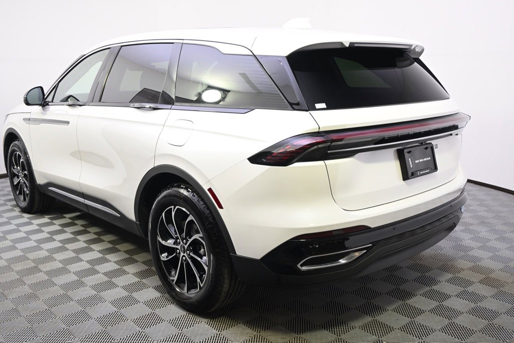 New 2026 Lincoln Nautilus Premier w/ Equipment Group 102A image 3