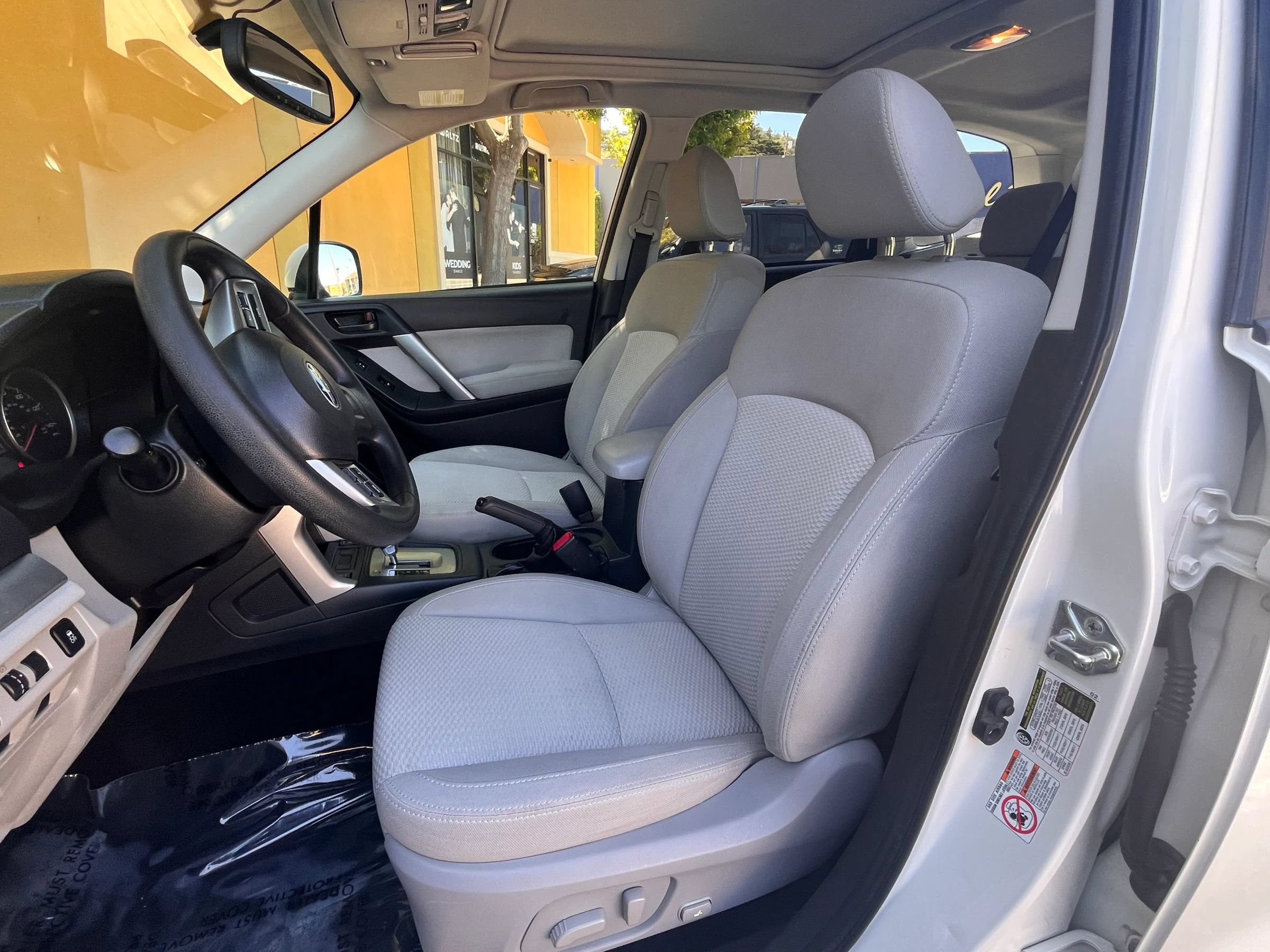 Used 2015 Subaru Forester 2.5i Premium w/ Popular Package #2 AWD/4WD image 10