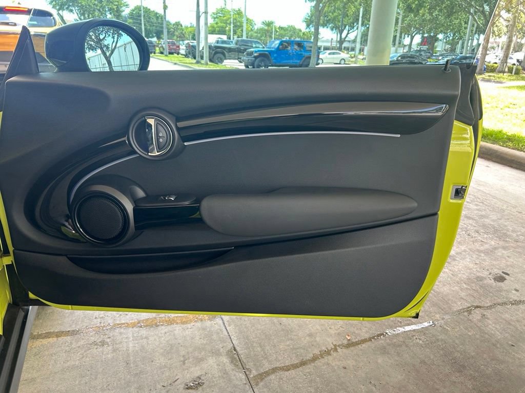 Used 2023 MINI Cooper S FWD image 29